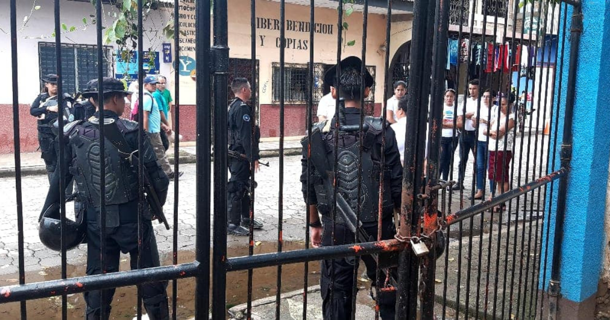 Policía Orteguista impide acceso a trabajadores de la Alcaldía de Wiwilí de Jinotega