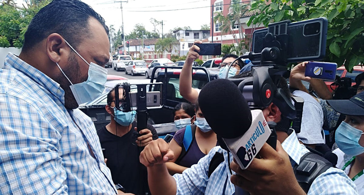 El desfile de periodistas ante la Fiscalía por el caso de Cristiana Chamorro
